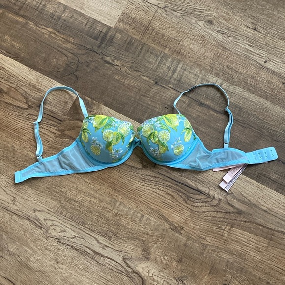 Victorias Secret Dream Angels Lined Demi Bra 34B NWT - Picture 2 of 4